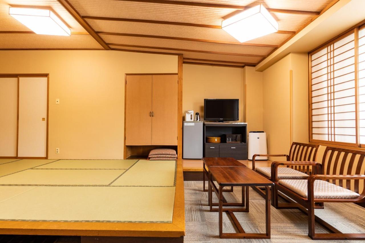 Отель Ooedo Onsen Monogatari Kounkaku Osaki  Экстерьер фото