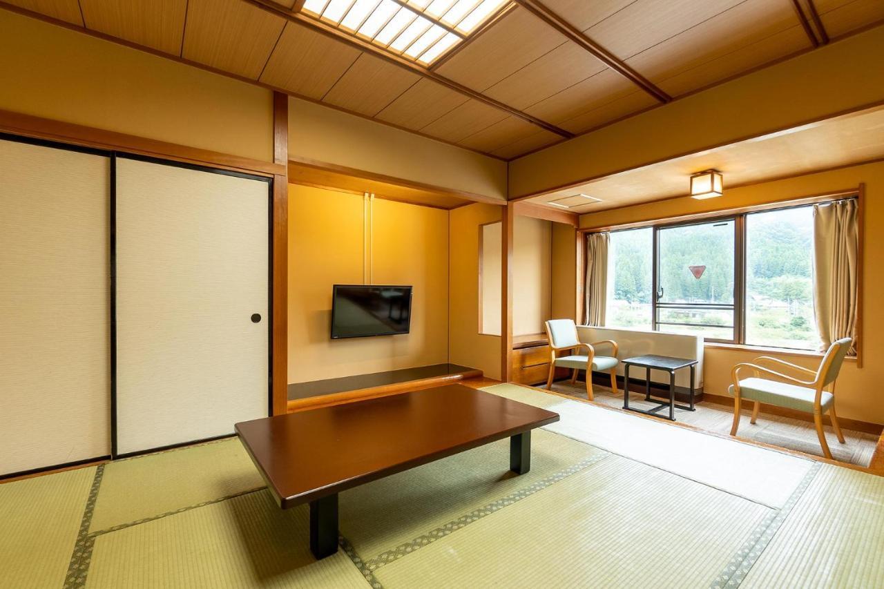 Отель Ooedo Onsen Monogatari Kounkaku Osaki  Экстерьер фото