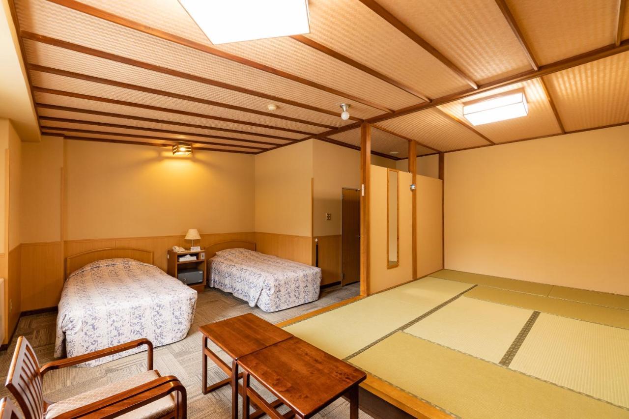Отель Ooedo Onsen Monogatari Kounkaku Osaki  Экстерьер фото