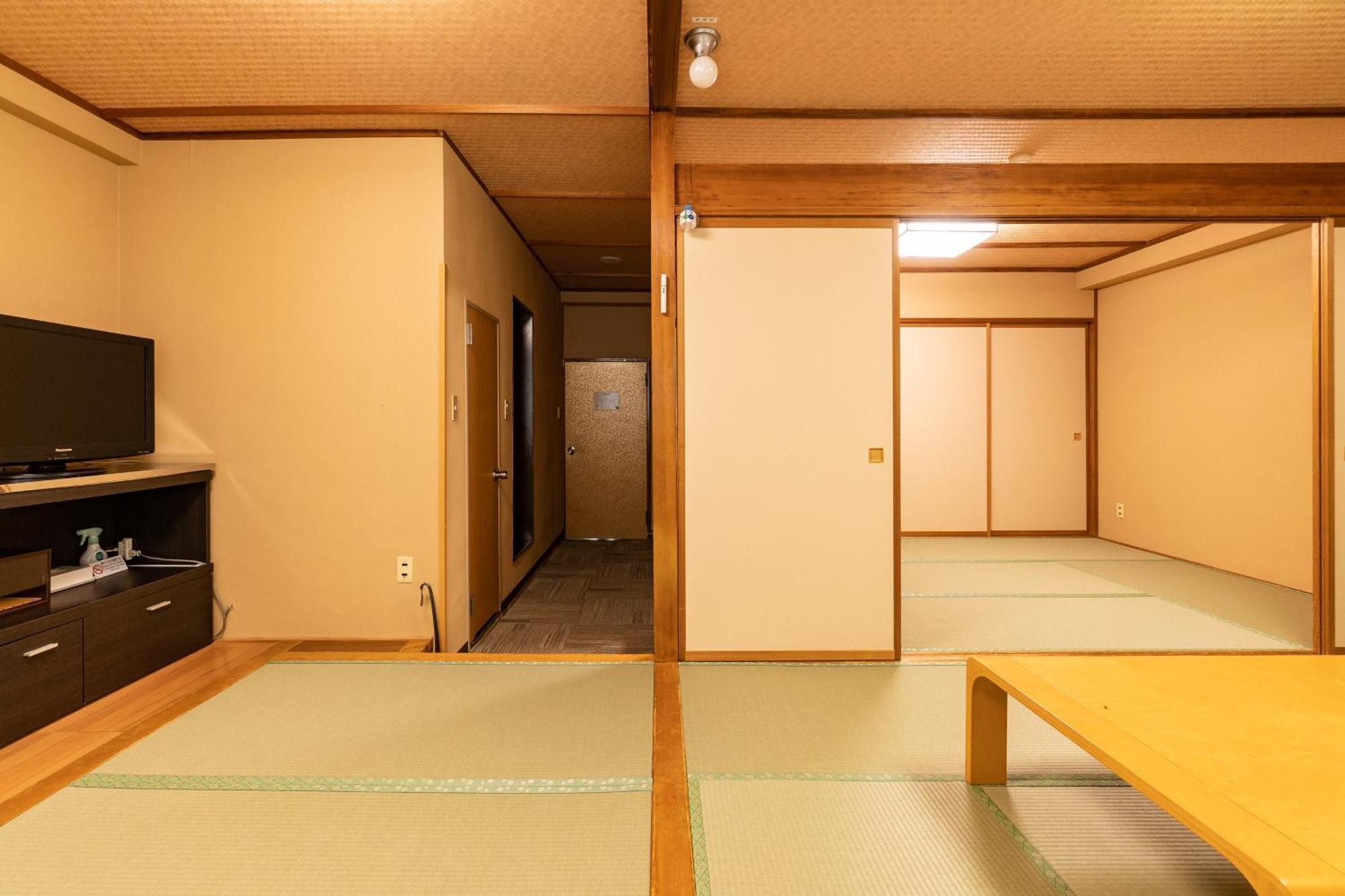 Отель Ooedo Onsen Monogatari Kounkaku Osaki  Экстерьер фото