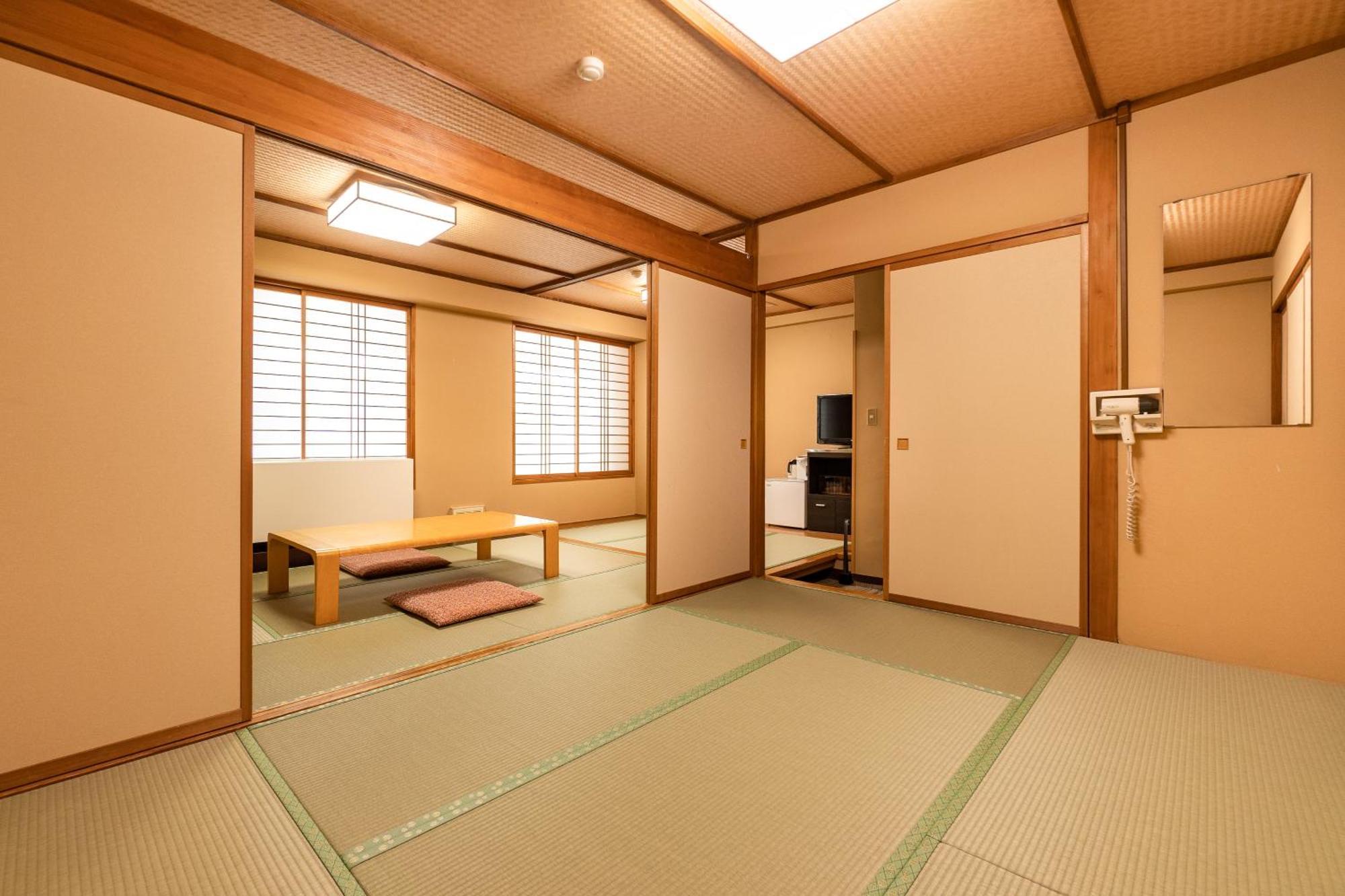 Отель Ooedo Onsen Monogatari Kounkaku Osaki  Экстерьер фото