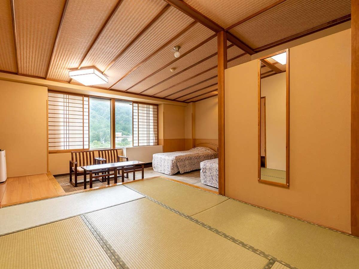 Отель Ooedo Onsen Monogatari Kounkaku Osaki  Экстерьер фото